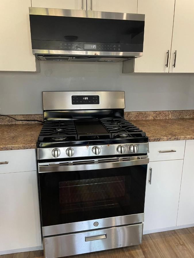 Sooke Vacation Suite Bagian luar foto