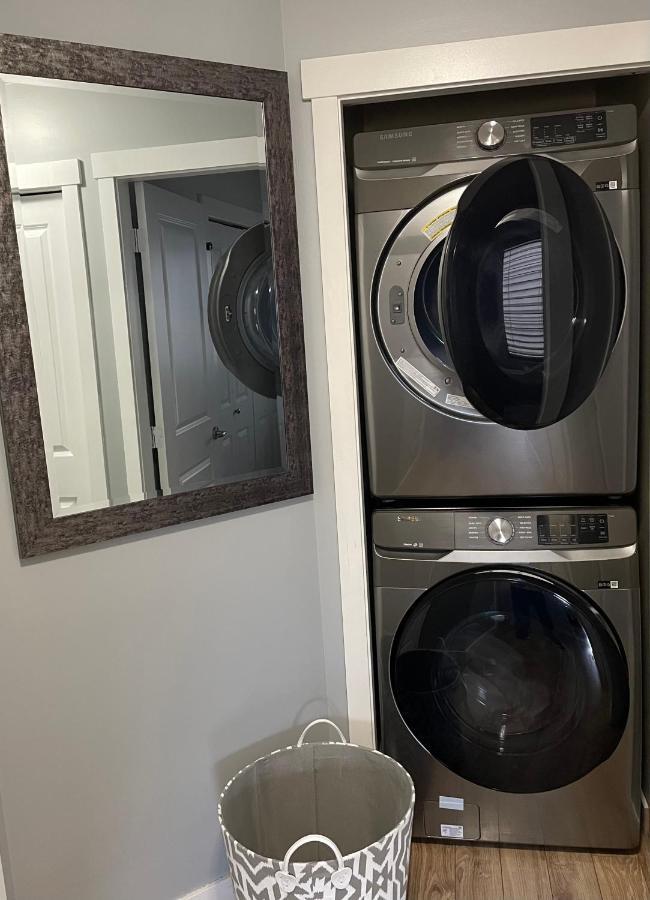 Sooke Vacation Suite Bagian luar foto
