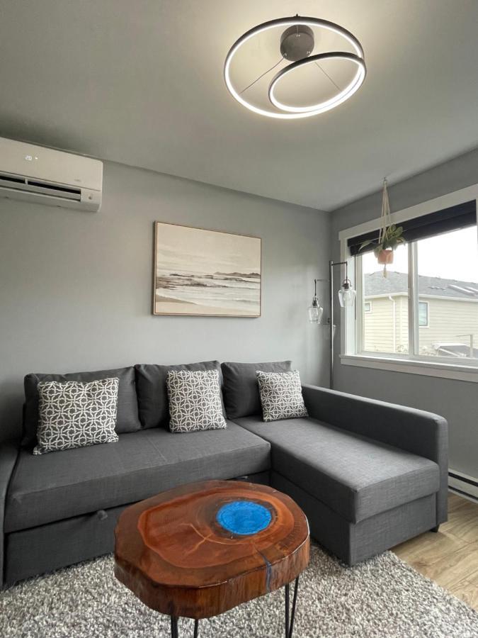 Sooke Vacation Suite Bagian luar foto